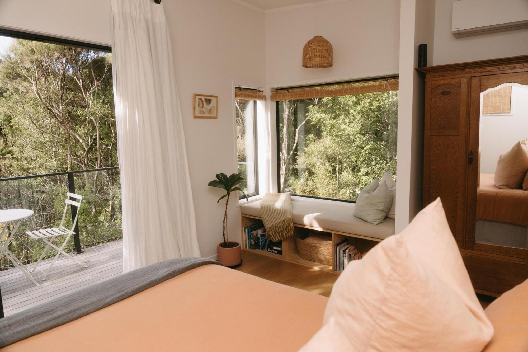 Treehouse Hideaway At Rekindle Tree Houses Opua エクステリア 写真